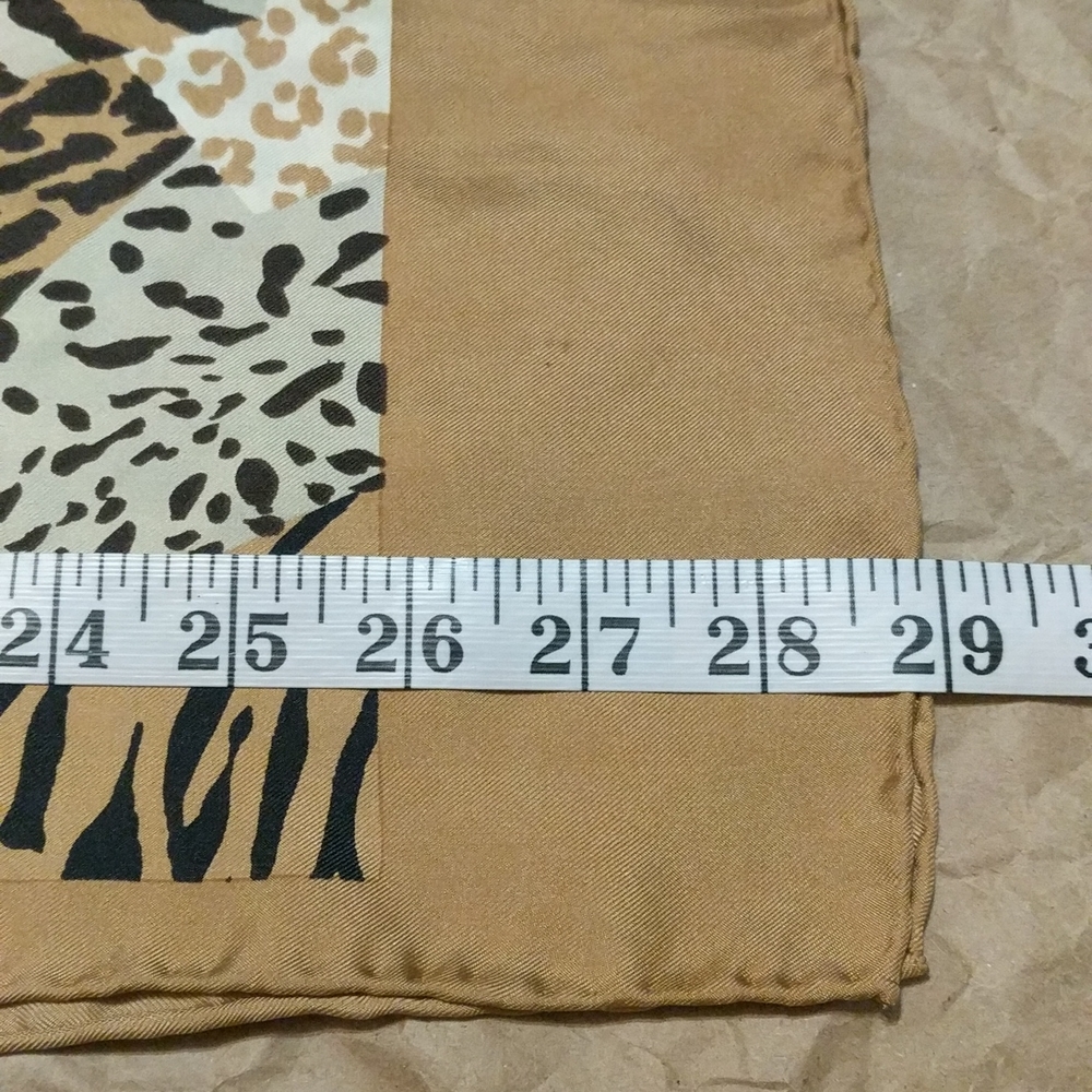 Bill Blass 100% Silk Scarf Animal Print - Picture 6 of 11